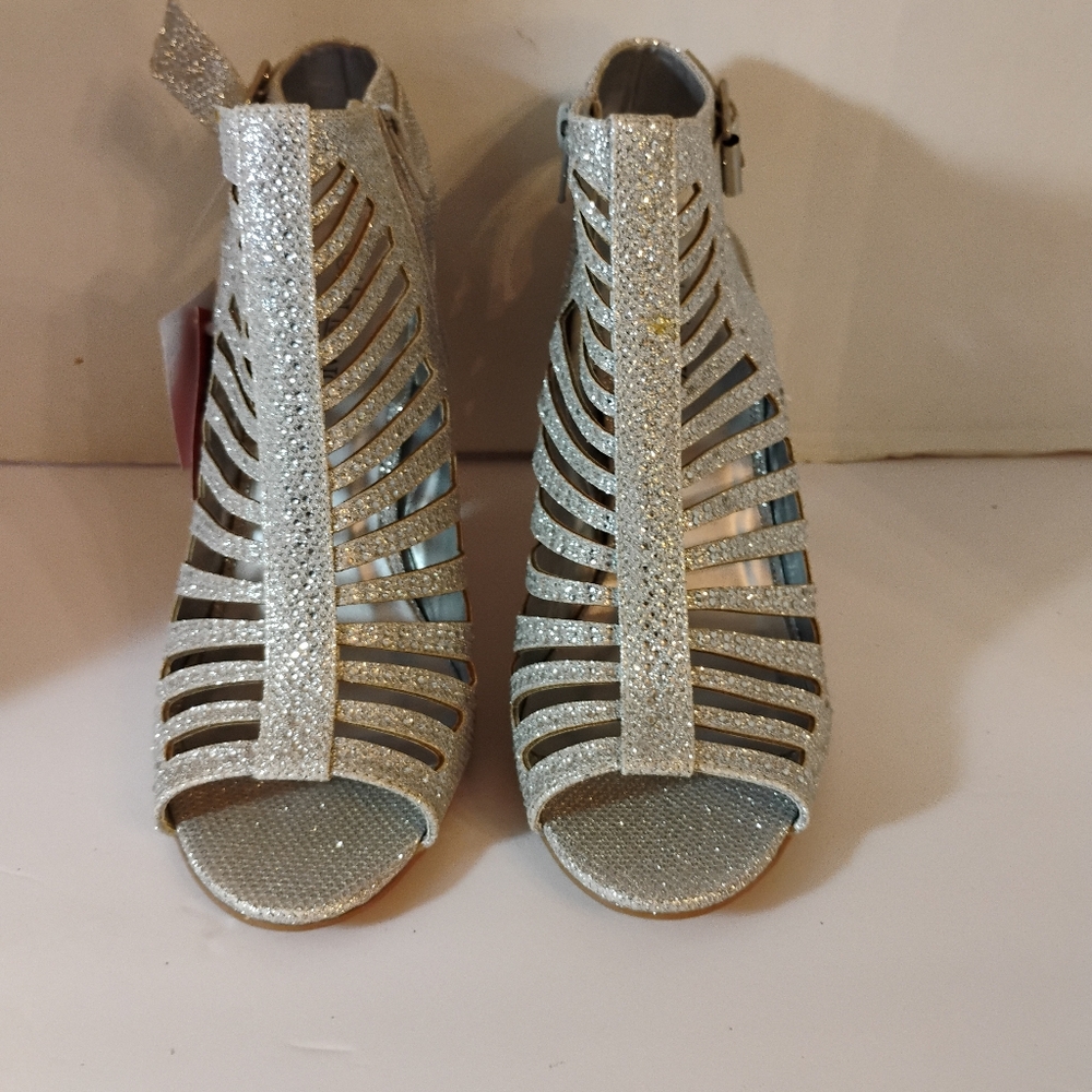 Hot Tomato Cut out Rhinestones Sandal